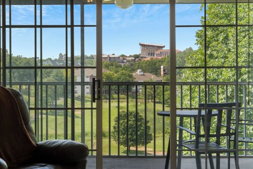 Spring Creek Escape - Balcony w/ Views