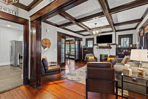 This gem sits in the heart of picturesque South Frankfort, near the Kentucky river