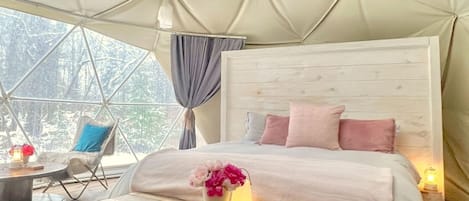 1 bedroom, bed sheets