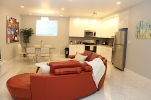 Living area - Quiet Luxury 3BR Suite in Windermere Near Henday, Amenities-Long Stays Welcome! (Edmonton)