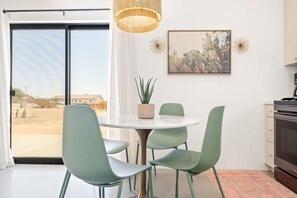 Dining - New Listing! Outdoor Grill~Hammocks~Firepit (Joshua Tree)