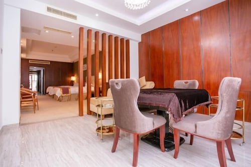 Ruixia Business Hotel