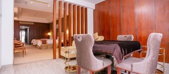 Ruixia Business Hotel