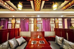Unclassified image, 5 of 83, button - Yongshun Minzu Hotel (Yongshun)