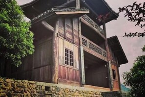 View from property - Yongshun Minzu Hotel (Yongshun)