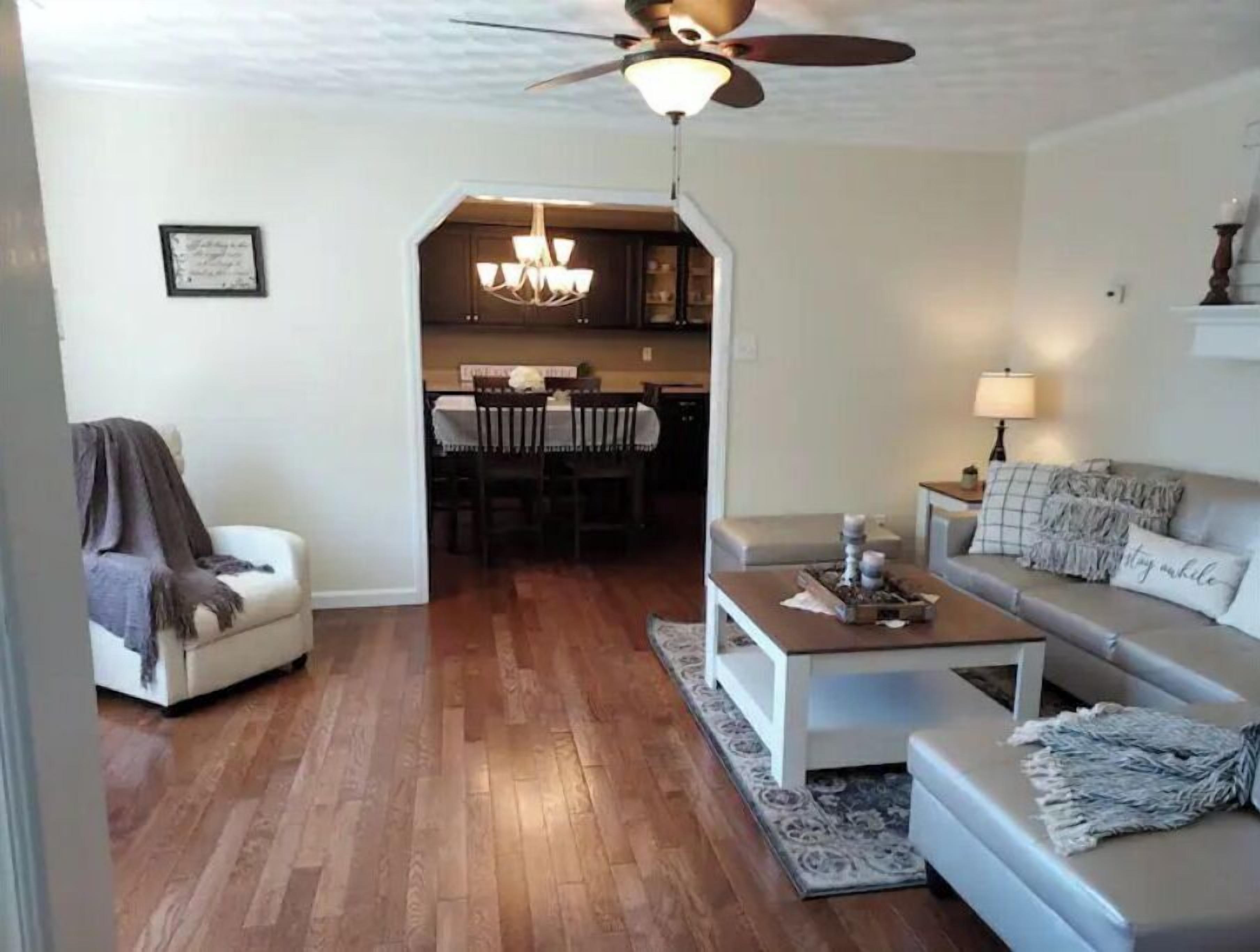 Una televisión, libros