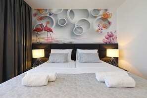 3 bedrooms, desk, iron/ironing board, free WiFi