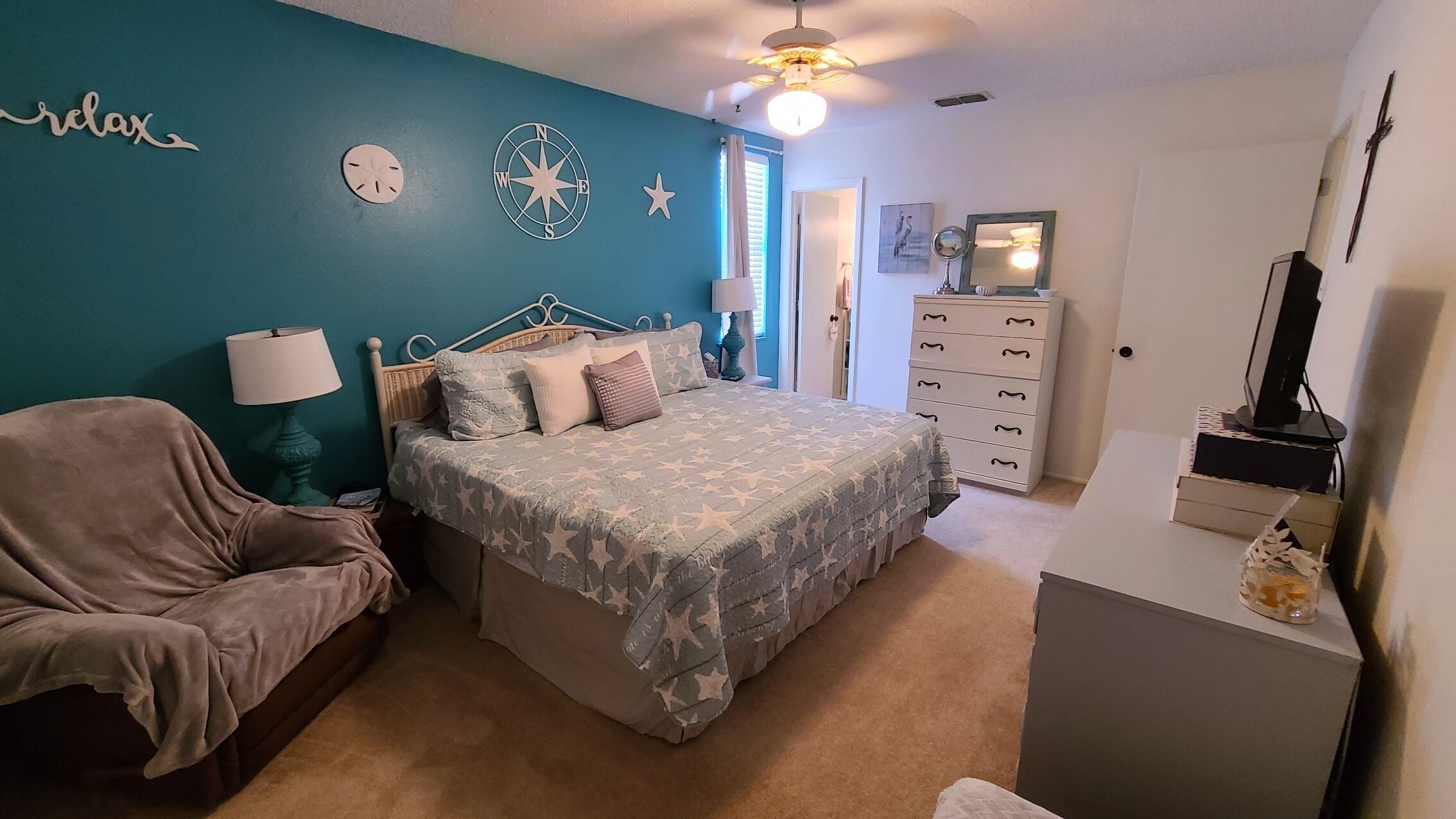 4 chambres, lit parapluie, Wi-Fi gratuit, draps fournis
