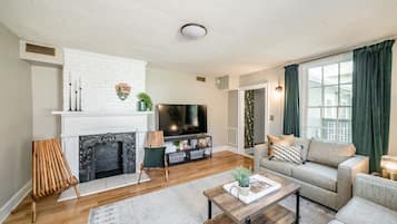 Smart TV, books, offices