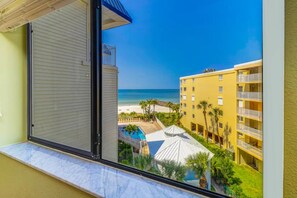 Apartment, 2 Einzelbetten (Beach Palms 413 Beautiful Beachfront ) | Balkon