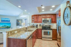 Condo, 2 camas individuales (Beach Palms 413 Beautiful Beachfront ) | Cocina privada