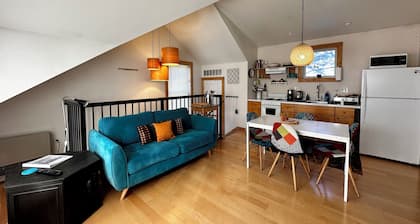 Adorable newly built 1-bedroom guesthouse with Sauna