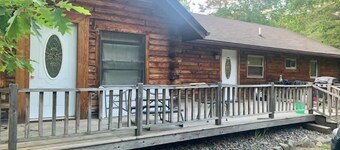 4 Br Cabin Sleeps 11, in Natl Forest, on ATV/Snowmobile trail