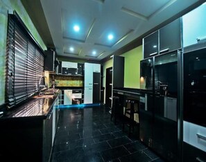 Private kitchen - Izu's Place (Lekki)
