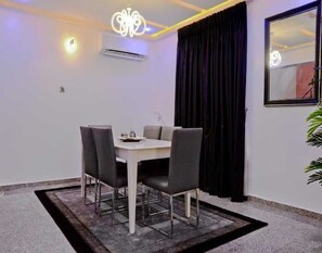 Dining - Izu's Place (Lekki)