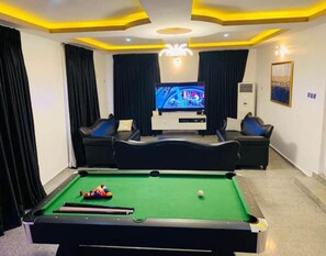 Game room - Izu's Place (Lekki)