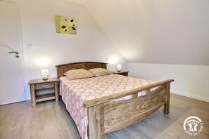 3 bedrooms, iron/ironing board, free WiFi