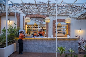 Bar (en la propiedad)