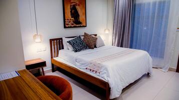 Decoración personalizada, muebles diferentes y escritorio