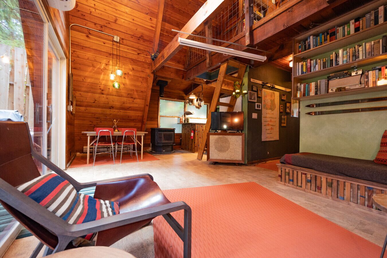 TV, fireplace, books, stereo