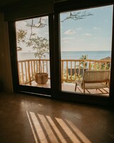 Bungalow with Kitchen | Premium bedding, minibar, in-room safe, individually decorated