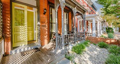Cozy walkable downtown retreat, 3 minutes to VCU