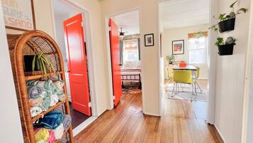 1 bedroom, desk, iron/ironing board, free WiFi