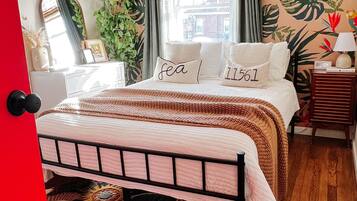 1 bedroom, desk, iron/ironing board, free WiFi