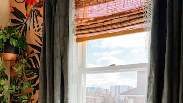 1 bedroom, desk, iron/ironing board, free WiFi