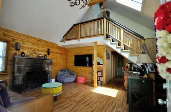 Téléviseur connecté, foyer