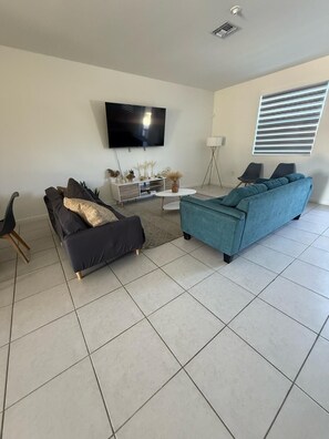 Älytelevisio, kirjoja