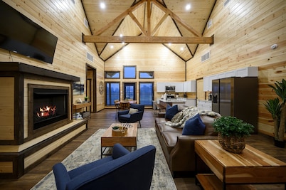 Riverfront/HeatedPool/Arcade/Kayak/Tube