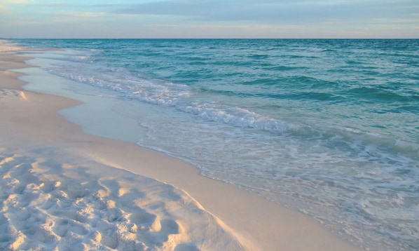 Beach nearby, sun loungers, beach towels