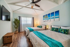 3 bedrooms, desk, iron/ironing board, travel crib