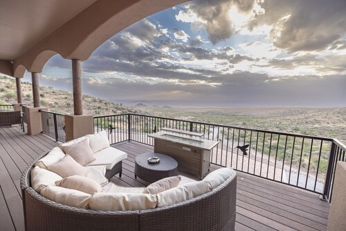 60-acre custom home with breathtaking views of city of Las Cruces & Organs!