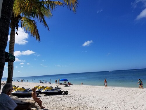 Naples/Bonita Beach Luxury Rental 