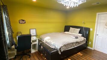 1 bedroom, desk, free WiFi, bed sheets