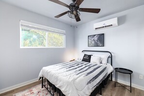 2 dormitorios, escritorio, tabla de planchar con plancha y wifi gratis