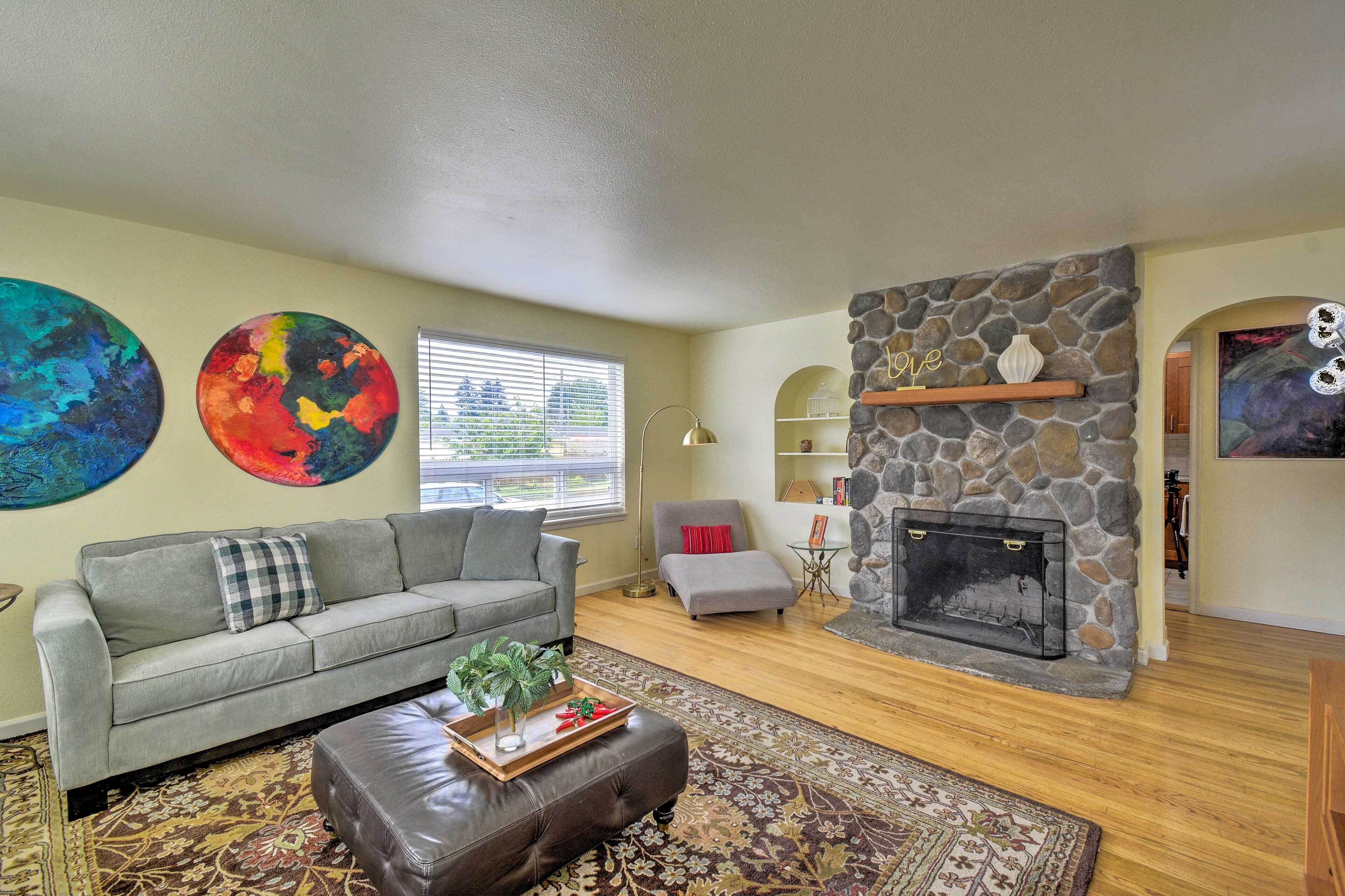 Cozy Tacoma Home: Close to Beaches & Boating!