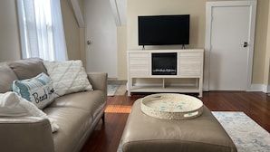 Smart TV, computer monitors