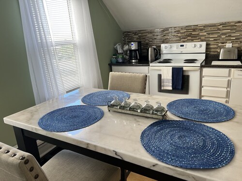 Lovely Upstairs Apartment - Beach getaway on Historic Main St. w/ AC