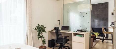 1 bedroom, desk, iron/ironing board, free WiFi