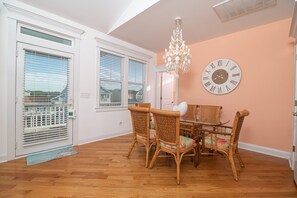 Dining - Carolina in My Mind - Private pool, walking distance to beach, and more! (Holden Beach)