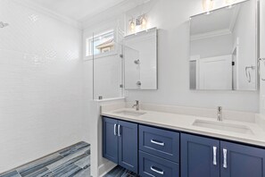 Shower, towels - Hobbs Realty - EV Charger | Elevator| Private Pool | Cabana Rentals Included (Holden Beach)