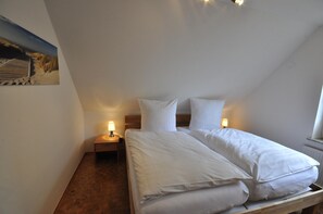 1 chambre, coffres-forts dans les chambres, fer et planche à repasser
