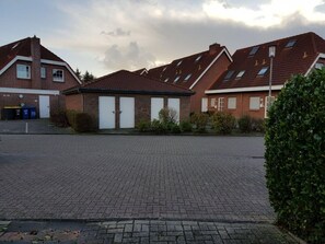 Unclassified image, 2 of 24, button - Ferienhaus Nordseeufer (Wittmund)