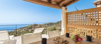Casa Alba sea view with pool