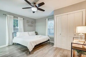 3 bedrooms, WiFi - Modern Villa-Hidden Gem-12 Min From Downtown (Houston)