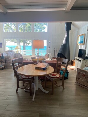 Interior - Sunset Serenity - INCREDIBLE HOME ON BLUFF OVERLOOKING LAKE MICHIGAN! (Frankfort)