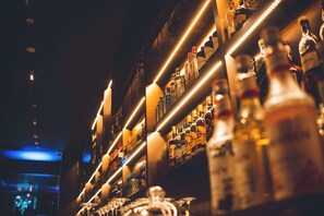 2 bares o lounges, bar junto a la alberca